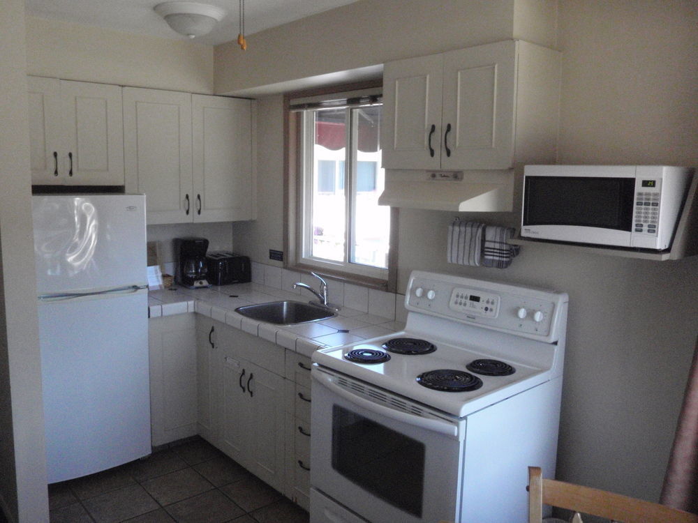 Buccaneer Inn Nanaimo Bagian luar foto